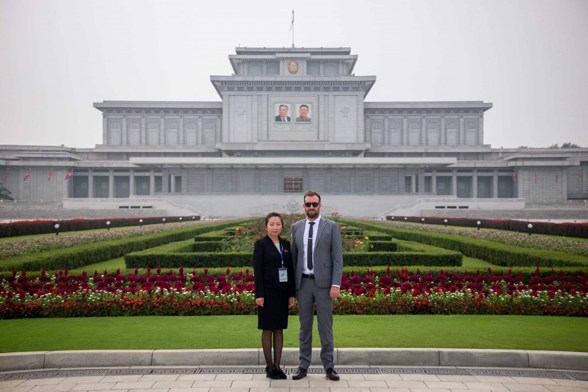 Read more about the article Visiting Kumsusan Palace of the Sun